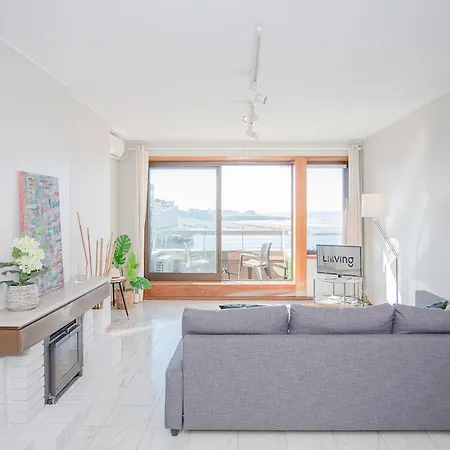 Liiiving In | Sea & River View *