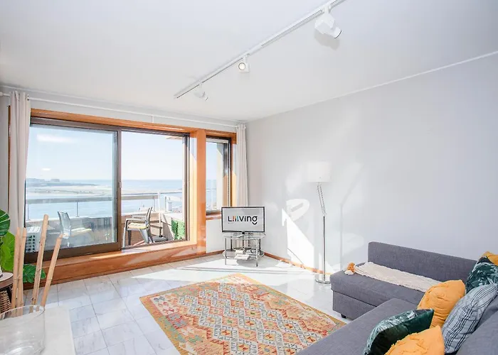 Liiiving In | Sea & River View * Oporto