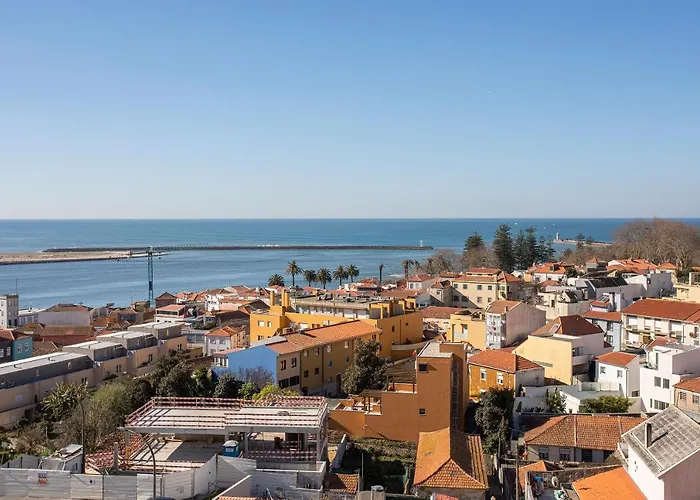 Liiiving In | Sea & River View Appartement