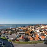 Liiiving In | Sea & River View *