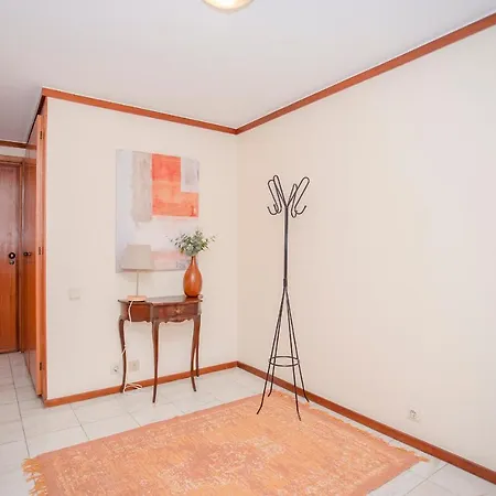 Liiiving In | Sea & River View Appartement Porto