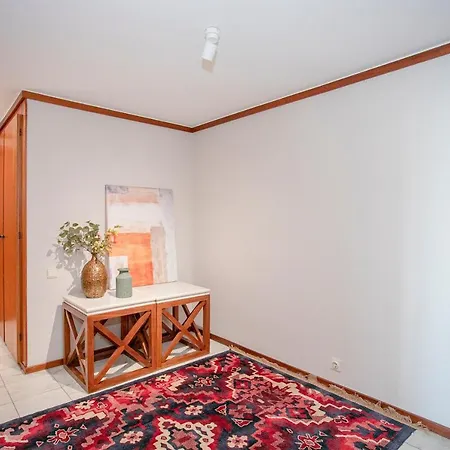 Liiiving In Porto | Sea & River View Apartment Porto