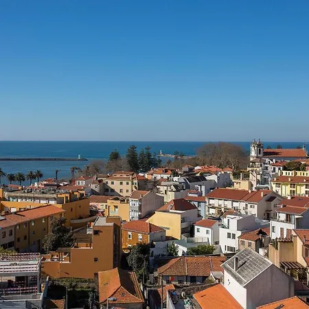 Liiiving In | Sea & River View Appartement Porto