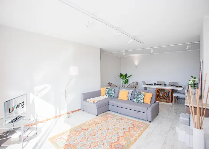 Liiiving In Porto | Sea & River View