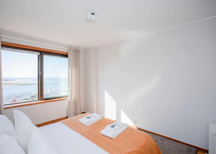 Liiiving In Porto | Sea & River View